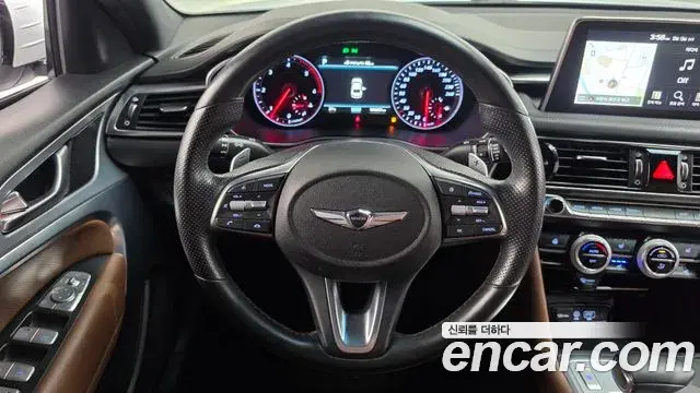 Genesis G70 2018 — ფოტო 30/33