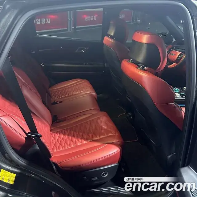Genesis GV80 Coupe 2023 — Фото 12/19