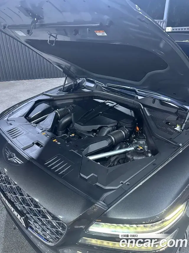 Genesis GV80 Coupe 2023 — Фото 17/19