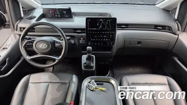Hyundai Staria 2021 — Фото 7/20