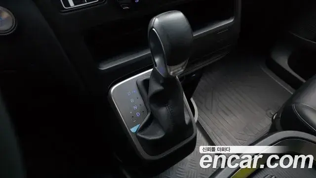 Hyundai Staria 2021 — Фото 9/20
