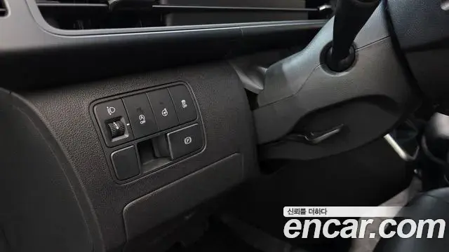 Hyundai Staria 2021 — Фото 19/20