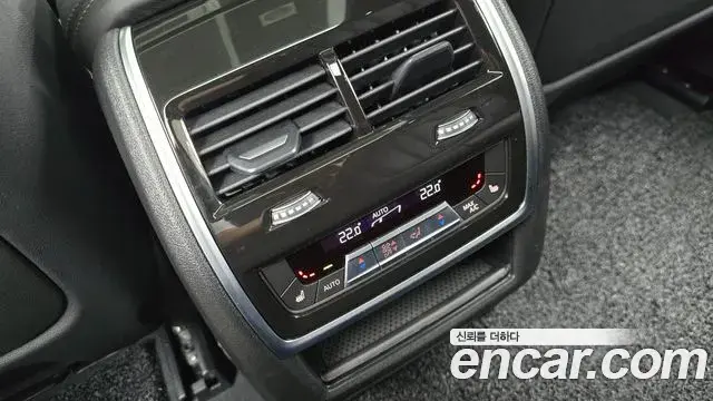 BMW X5 2024 — ფოტო 18/20