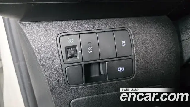 Hyundai Staria 2021 — Photo 13/20