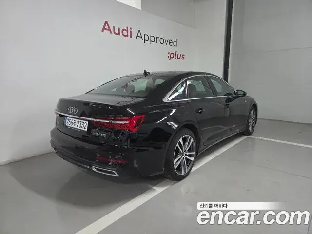 Audi A6 2023 — Фото 1/17