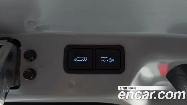 Hyundai Staria 2025 — Фото 18/20