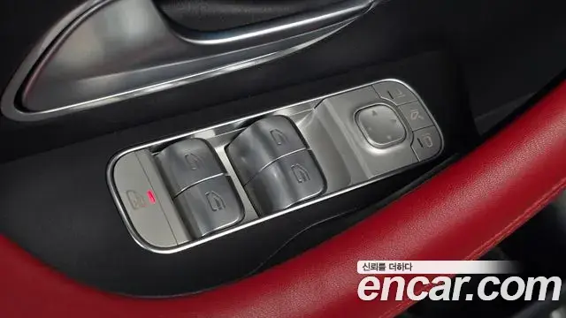 Mercedes-Benz GLE-Class 2023 — Фото 15/20