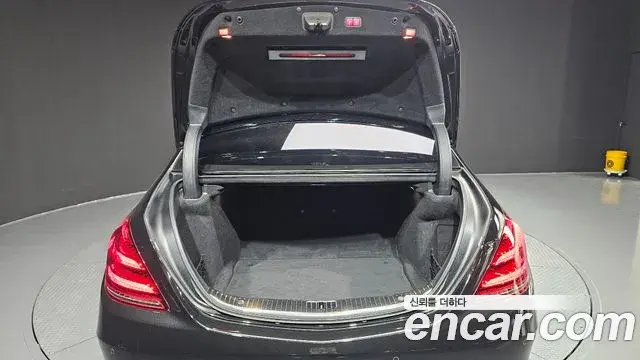 Mercedes-Benz S-Class 2018 — Фото 20/20