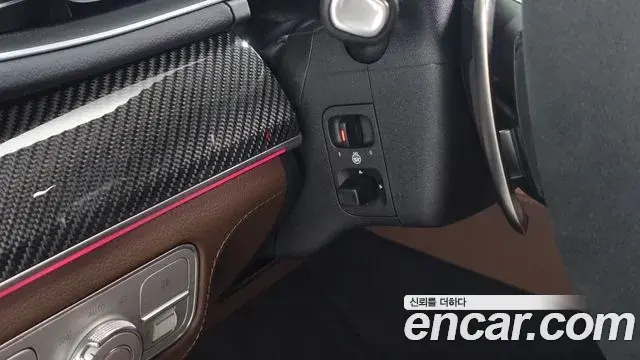 Mercedes-Benz GLE-Class 2025 — Фото 18/20