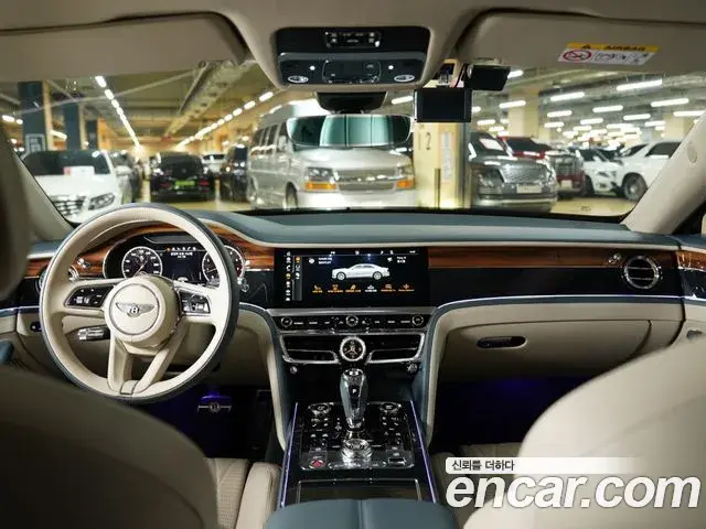 Bentley Flying Spur 2021 — Photo 1/20