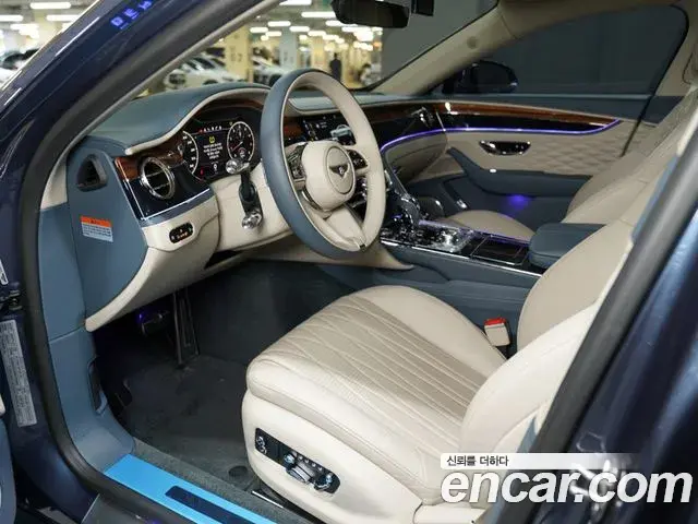 Bentley Flying Spur 2021 — Photo 5/20