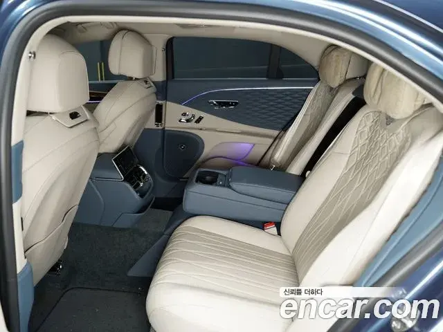 Bentley Flying Spur 2021 — Photo 2/20