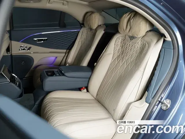 Bentley Flying Spur 2021 — Photo 19/20