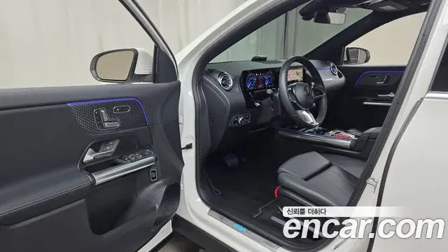 Mercedes-Benz EQA 2025 — Photo 14/31