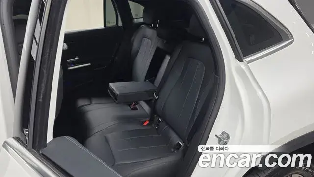 Mercedes-Benz EQA 2025 — Photo 2/31