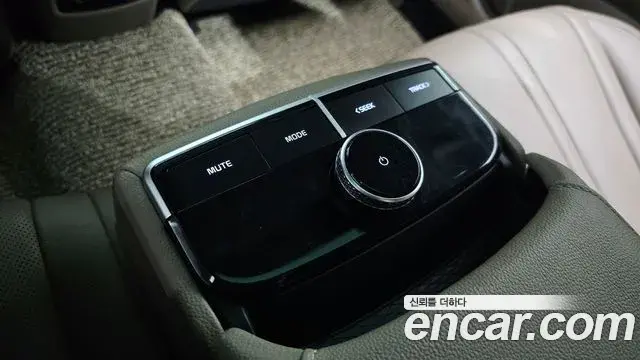 Kia K8 2023 — ფოტო 26/42