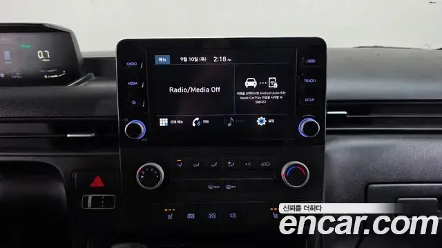 Hyundai Staria 2023 — Фото 14/20