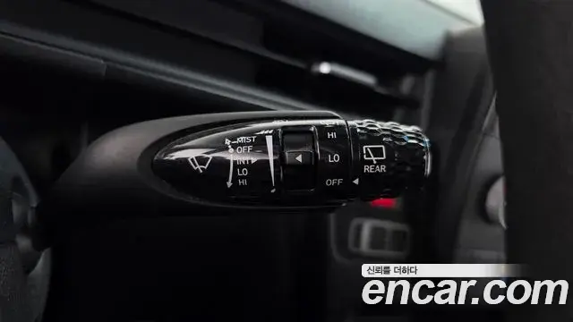 Hyundai Staria 2023 — Фото 20/20