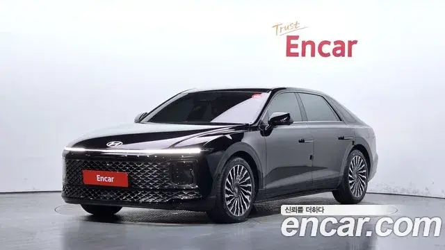 Hyundai Grandeur 2022 — Фото 1/20