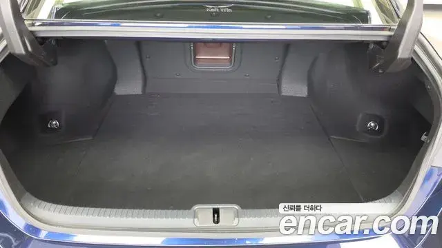 Lexus ES300h 2021 — Şəkil 11/36