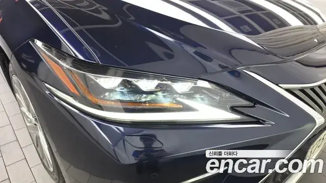 Lexus ES300h 2021 — Şəkil 3/36