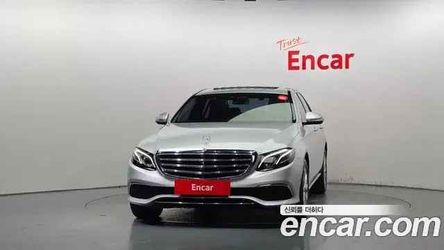 Mercedes-Benz E-Class 2018 — Фото 3/20