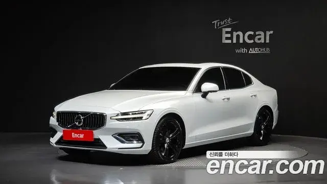 Volvo S60 2020 — Фото 1/20