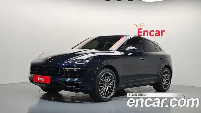 Porsche Cayenne 2022 — Photo 1/20