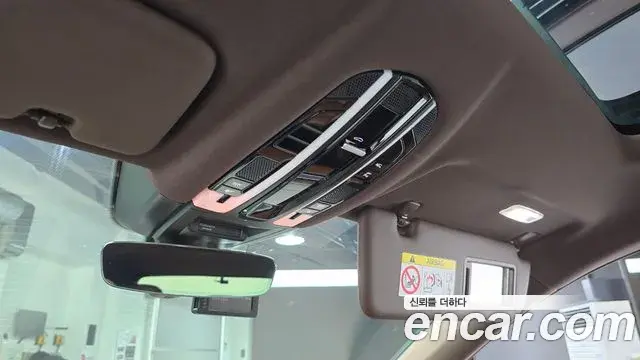Porsche Cayenne 2022 — Photo 19/20