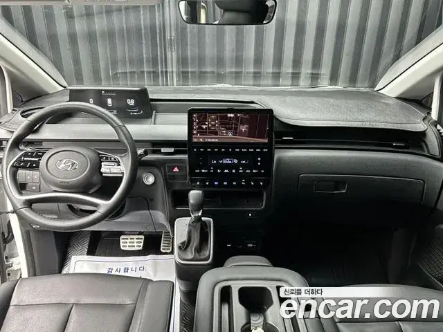 Hyundai Staria 2024 — Фото 5/18