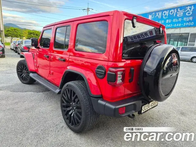 Jeep Wrangler 2021 — Фото 4/20