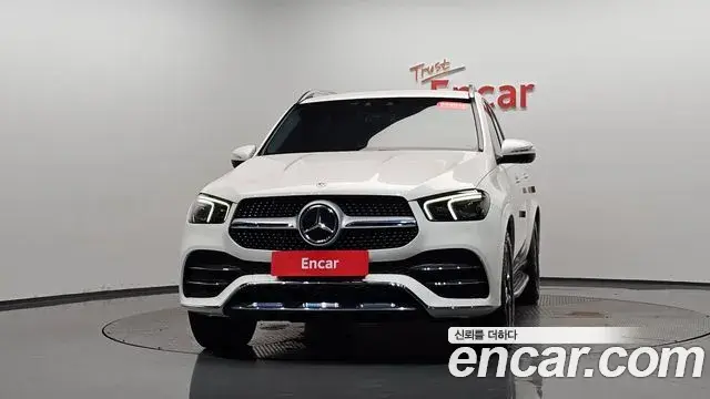 Mercedes-Benz GLE-Class 2019 — Фото 3/20