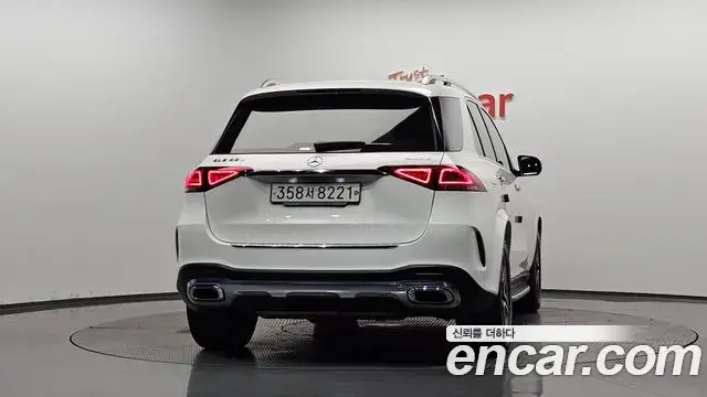 Mercedes-Benz GLE-Class 2019 — Фото 4/20