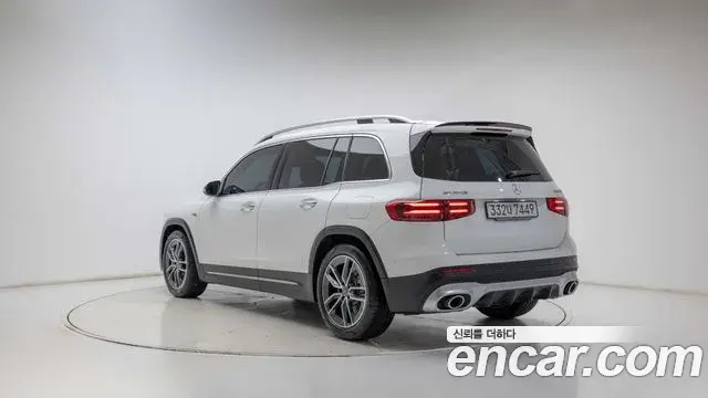 Mercedes-Benz GLB-Class 2026 — Фото 1/18