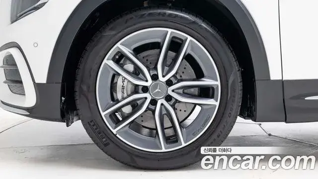 Mercedes-Benz GLB-Class 2026 — Фото 4/18