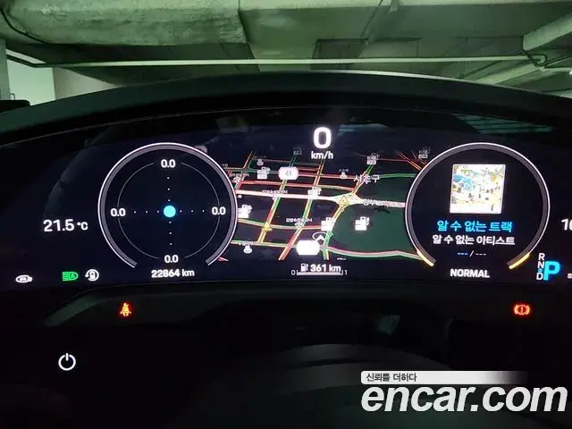 Porsche Taycan 2023 — Şəkil 17/20