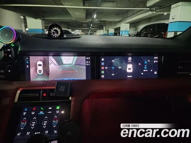 Porsche Taycan 2023 — Şəkil 8/20