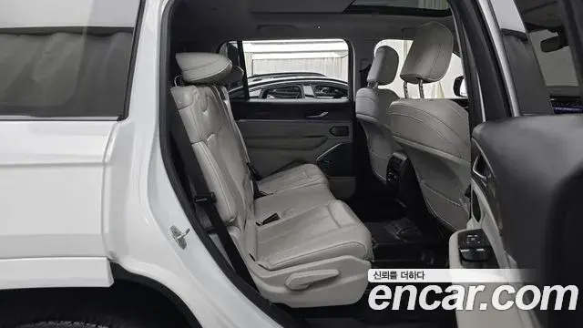 Jeep Grand Cherokee 2022 — Фото 12/20