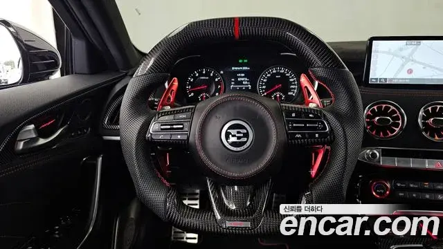 Kia Stinger 2021 — Фото 13/20