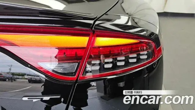 Kia Stinger Meister 2021 — ფოტო 19/36