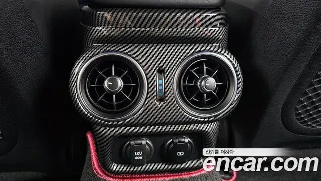Kia Stinger Meister 2021 — ფოტო 31/36