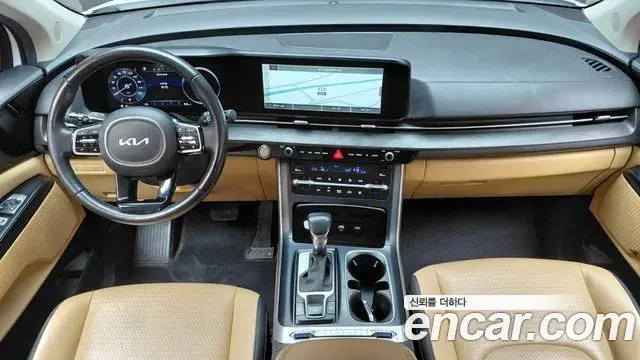 Kia Carnival 2022 — Photo 7/20
