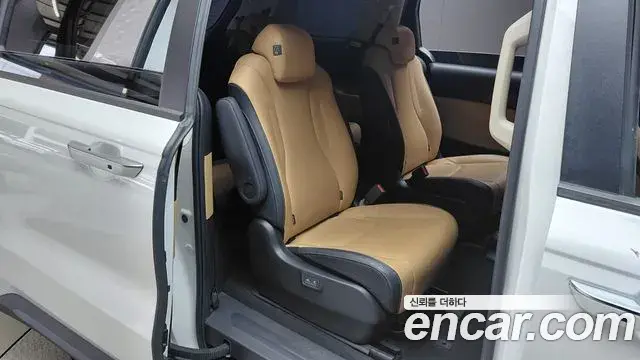 Kia Carnival 2022 — Photo 10/20