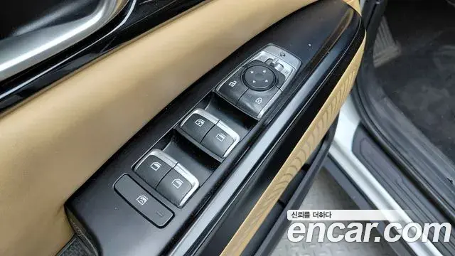 Kia Carnival 2022 — Photo 12/20