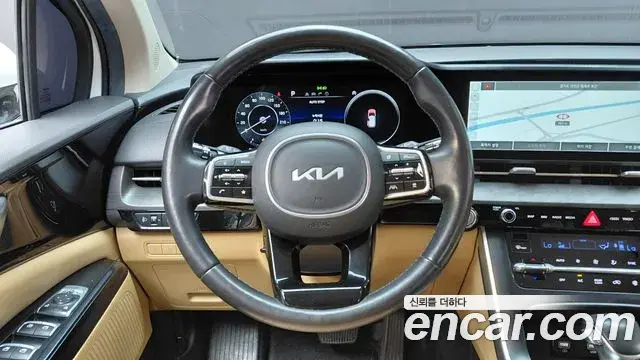 Kia Carnival 2022 — Photo 15/20