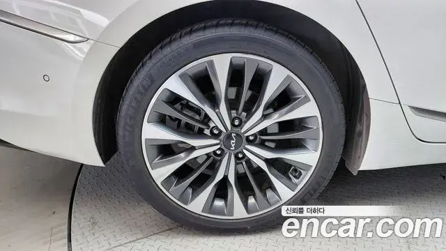 Kia K8 2022 — Photo 5/20