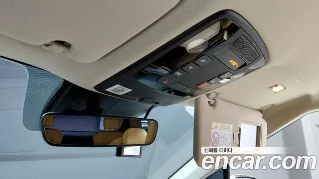 Kia Carnival 2022 — Фото 18/20