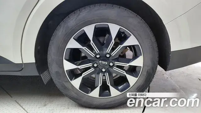 Kia Carnival 2022 — Şəkil 7/30
