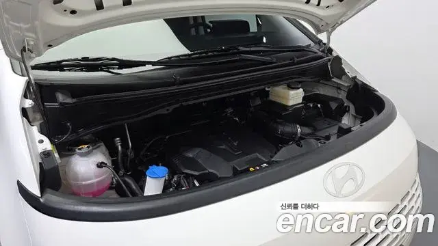 Hyundai Staria 2025 — Фото 6/20