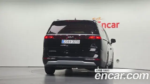 Kia Carnival 2022 — Фото 4/20